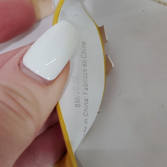 Karl Lagerfeld Yellow Celie Cut Out Sandals  Espadrille Wedge Comfortable Sz 8 - Picture 15 of 15